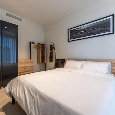 Luxury With Common Skypool In The Prestigious Mercury Tower By Sf Homes * Saint Julian's